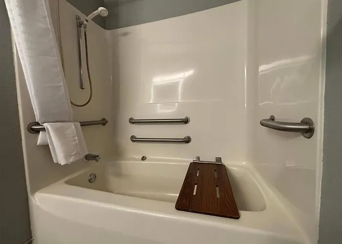 Hotel Americinn By Wyndham, Galesburg, Il 3*